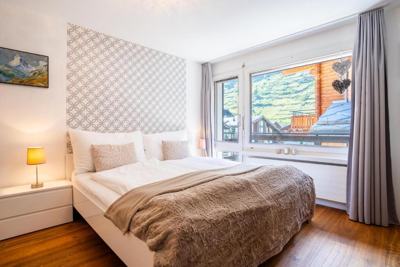 Stylish Home With Matterhorn View In The Center Церматт Экстерьер фото